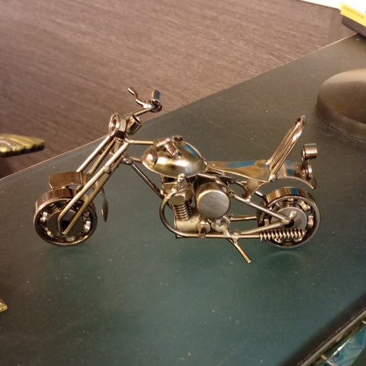 Metal Model of Harley-Davidson Bike, Vintage-Style Motorcycle